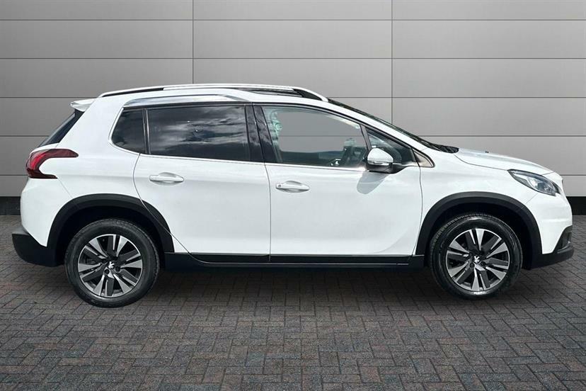 Peugeot 2008 1.2 Puretech Allure Premium Start Stop SG68DWO White #4