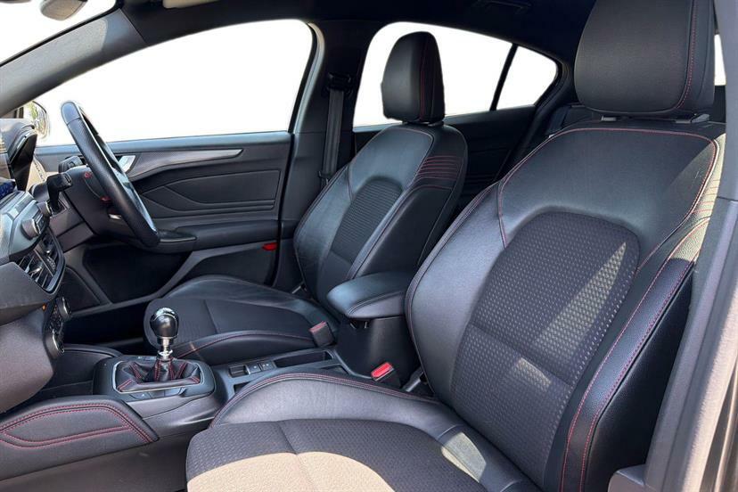 Ford Focus 1.0 Ecoboost 125 St-line X RJ69XCL Grey #2