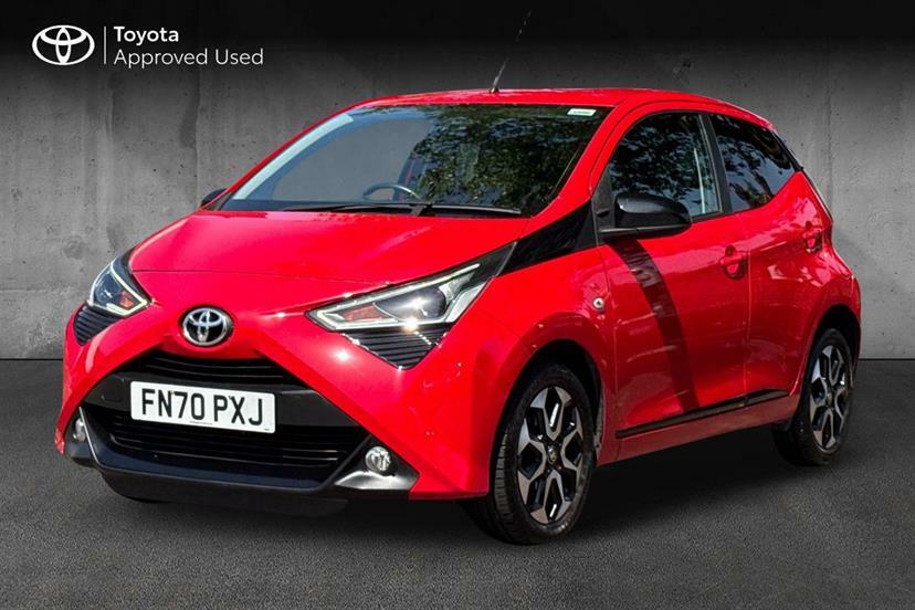 Toyota Aygo 1.0 Vvt-i X-trend Tss FN70PXJ Red #3
