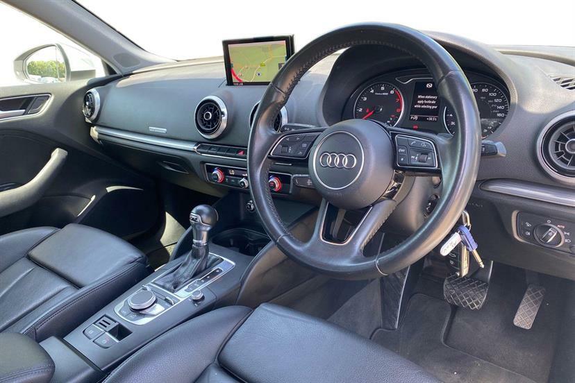 Audi A3 30 Tfsi 116 Sport S Tronic LM68KZV White #6