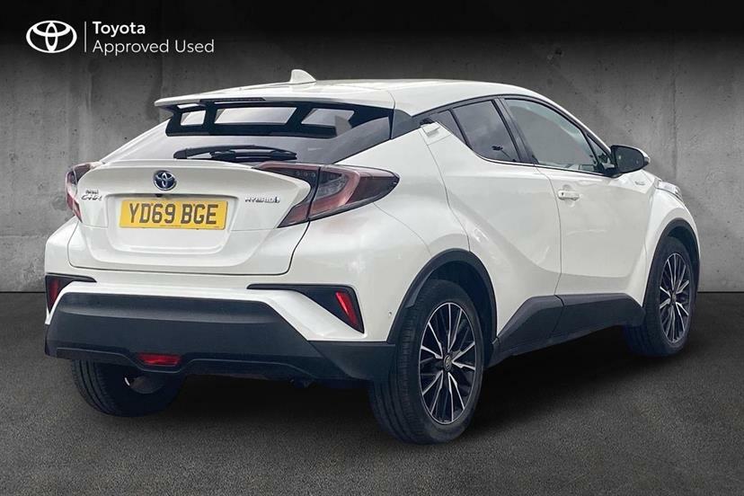 Toyota C-Hr 1.8 Hybrid Excel Cvt Leather YD69BGE White #2