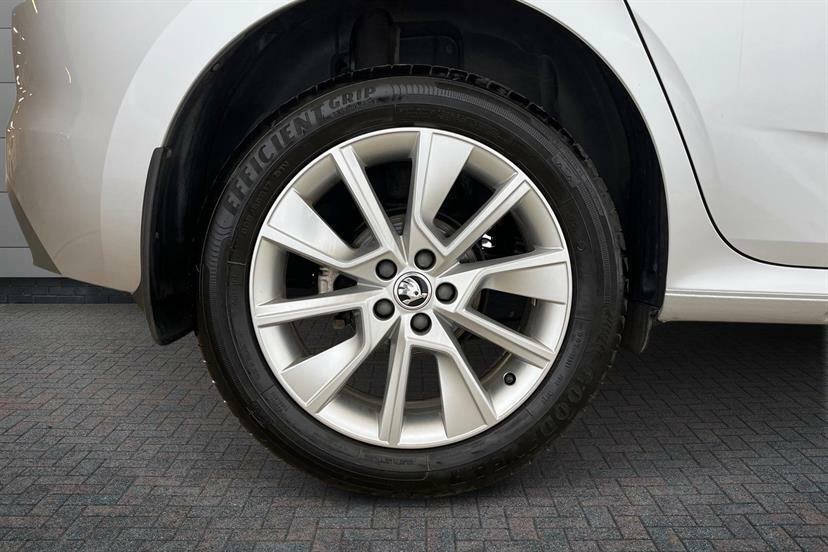 Skoda Kamiq 1.0 Tsi 110 Se Drive Dsg AP73CLJ Silver #5