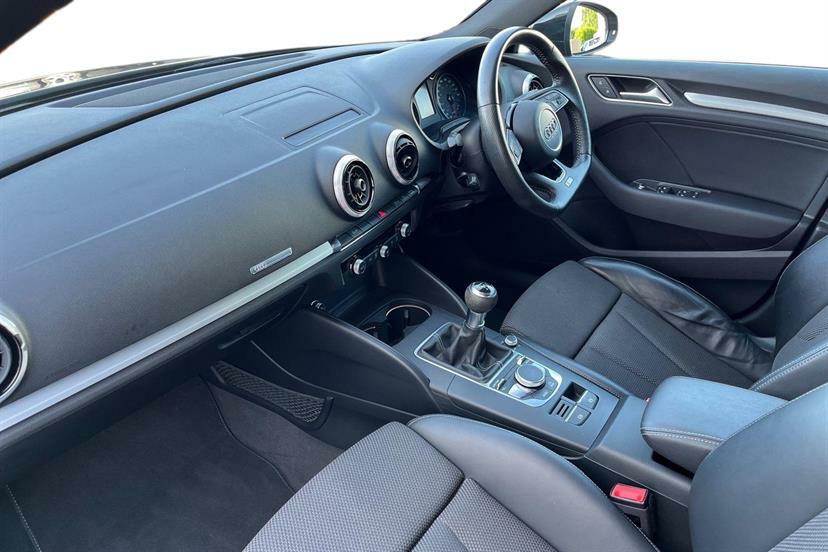 Audi A3 30 Tfsi 116 Black Edition Black #2
