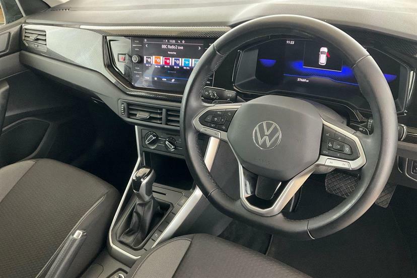 Volkswagen Polo 1.0 Tsi Life Dsg LT73WUL Black #6