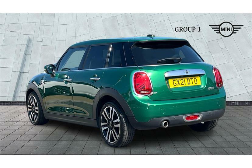 Mini Hatch 1.5 Cooper Exclusive II Comfortnav Pck GX21DTO Green #2
