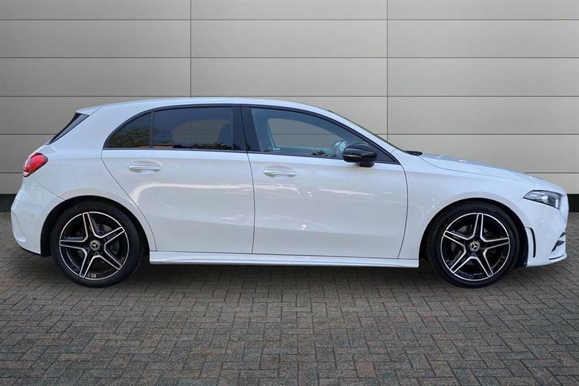Mercedes-Benz A Class A200 Amg Line Premium KN23YZJ White #3
