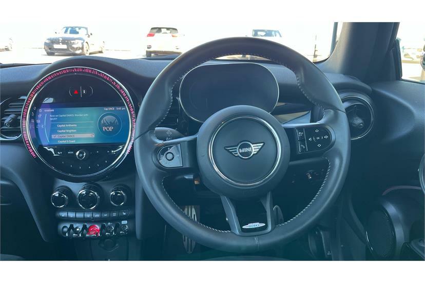 Mini Convertible 1.5 Cooper Sport Comfort Pack GY23PFF Red #5
