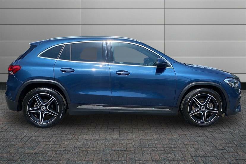 Mercedes-Benz GLA Class 200 Amg Line Premium KN23WXA Blue #3
