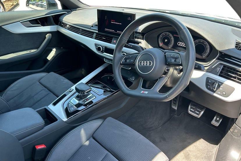 Audi A4 35 Tfsi S Line S Tronic LL23UKN Black #6