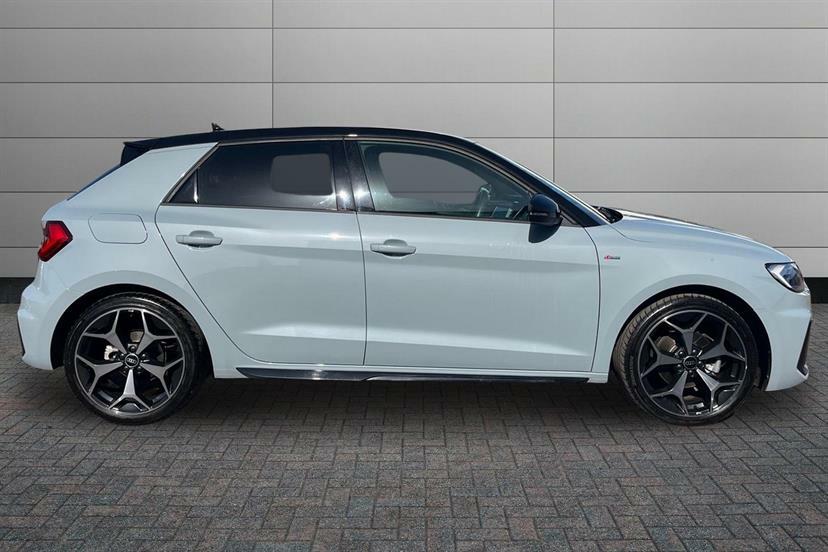 Audi A1 35 Tfsi Black Edition S Tronic AO74XHX Grey #4