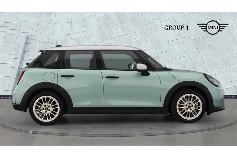 Mini Hatch 1.5 C Exclusive FT25LFU Green #3
