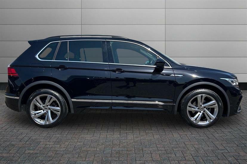 Volkswagen Tiguan 1.5 Tsi 150 R-line Edition Dsg VA23EVX Black #4