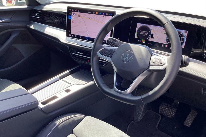 Volkswagen Passat 1.5 Tsi Ehybrid Elegance Dsg PE25YWT White #6