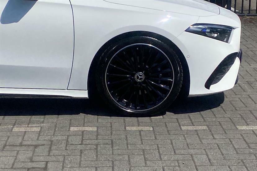 Mercedes-Benz A Class A180 Amg Line Premium Plus KS25HKE White #4