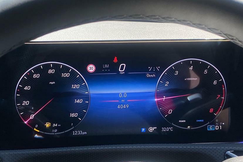 Mercedes-Benz A Class A180 Amg Line Premium Plus KS25HKE White #6