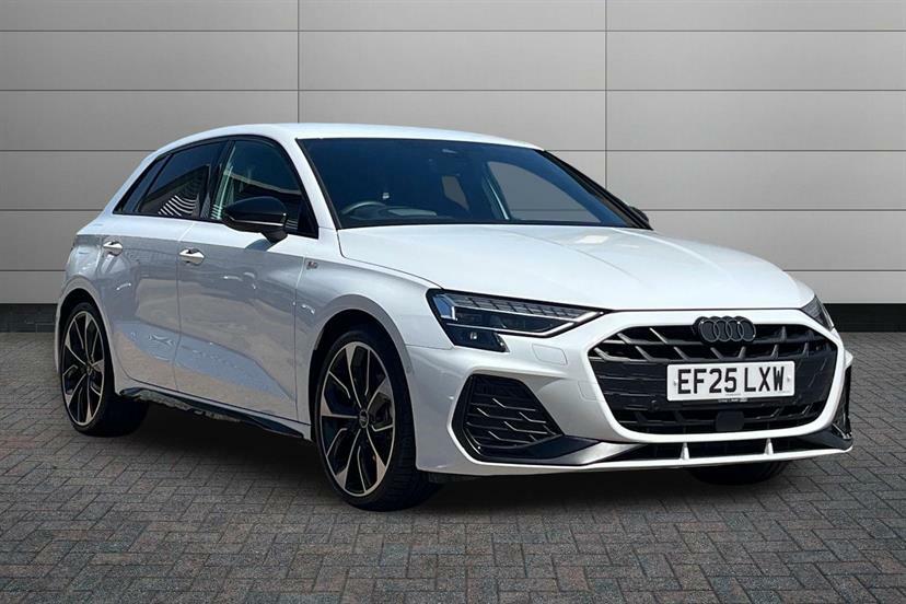 Audi A3 35 Tfsi Black Edition S Tronic Tech Pack White