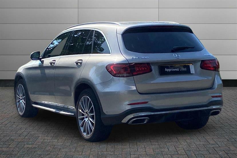 Mercedes-Benz GLC Class 300 4Matic Amg Line Premium 9G-tronic Silver #2
