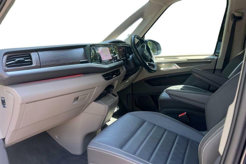 Volkswagen Multivan 2.0 Tdi Style Dsg LN25XNA Black #2