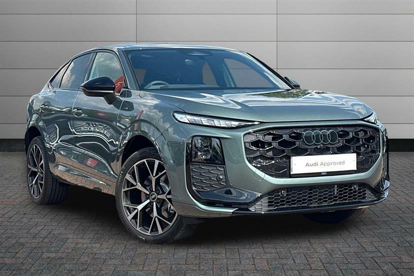 Audi Q3 1.5 E-hybrid Edition 1 S Tronic Soundvision Green