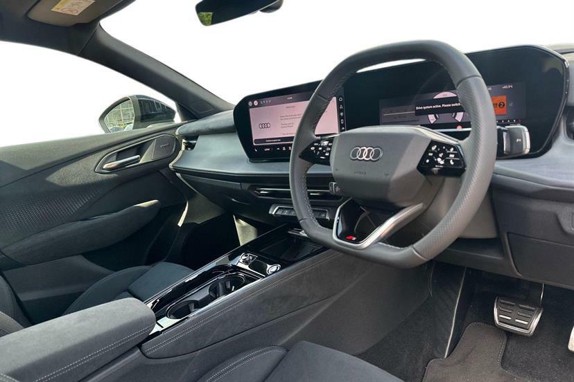 Audi Q3 1.5 E-hybrid Edition 1 S Tronic Soundvision Green #6