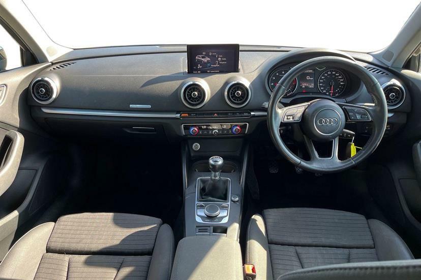 Audi A3 1.0 Tfsi Sport KO67VLT Black #6