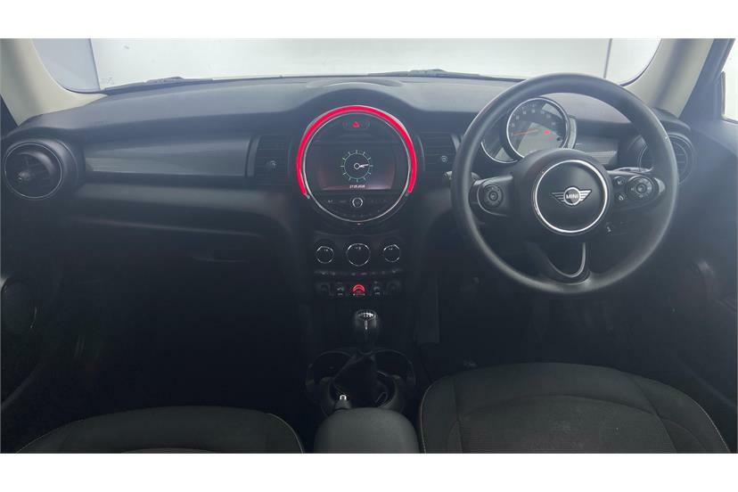 Mini Hatch 1.5 Cooper Classic II VX19NUF White #4