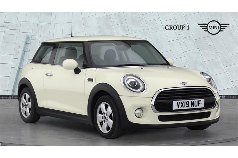Mini Hatch 1.5 Cooper Classic II White