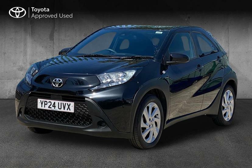 Toyota Aygo X 1.0 Vvt-i Pure YP24UVX Black #3