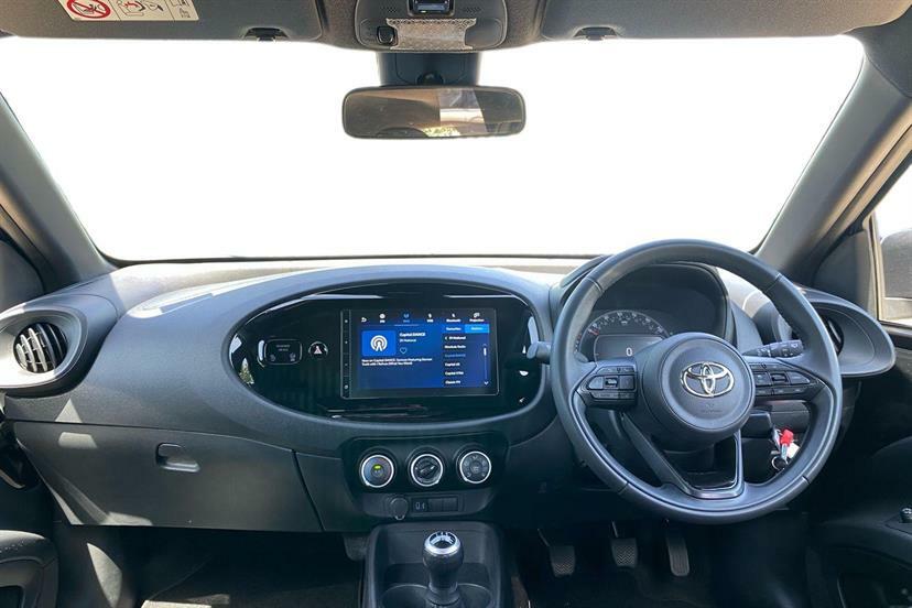 Toyota Aygo X 1.0 Vvt-i Pure YP24UVX Black #5