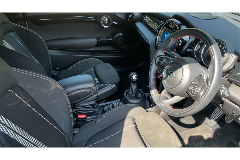 Mini Hatch 1.5 Cooper Sport II Comfortnav Pack AX19EFH White #6