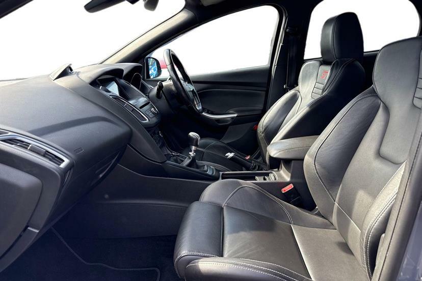 Ford Focus 2.0T Ecoboost St-3 Navigation FG18FKJ Grey #2