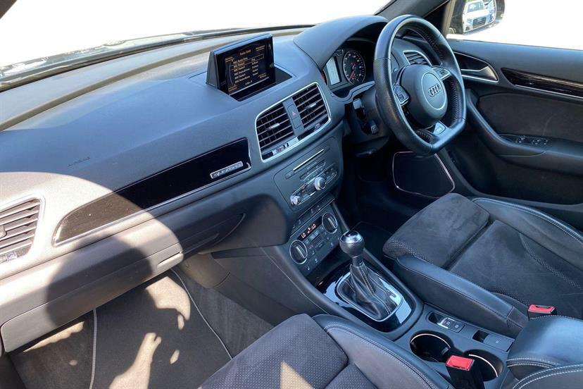 Audi Q3 2.0T Fsi Quattro Black Edition S Tronic DX18KRE Grey #2