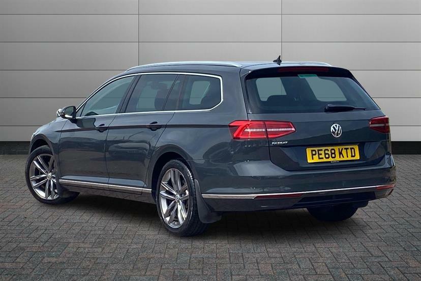 Volkswagen Passat 2.0 Tdi Gt Dsg Panoramic Roof 7 Speed PE68KTD Grey #3