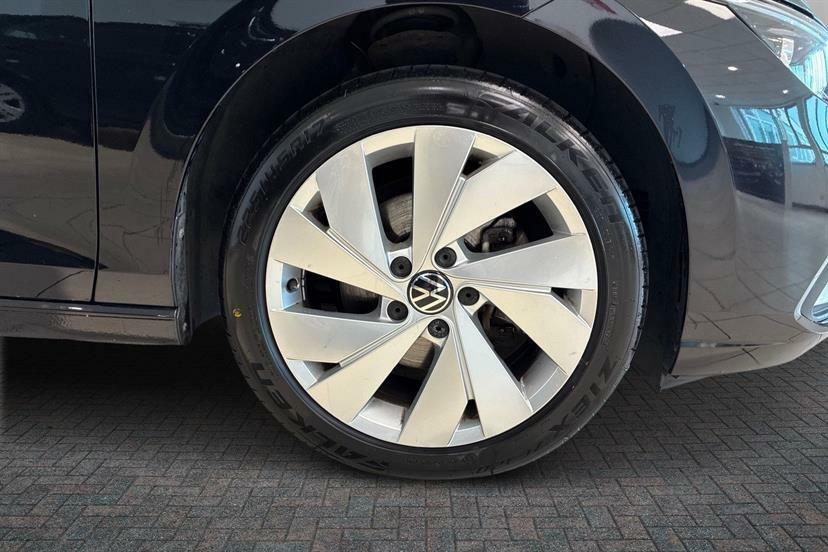 Volkswagen Golf 2.0 Tdi 150 Style Dsg VN20JJF Black #5
