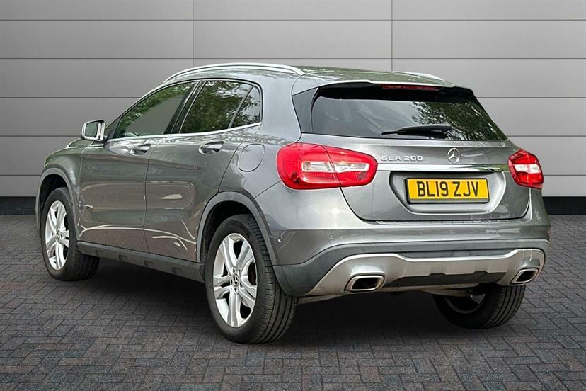 Mercedes-Benz GLA Class 200 Sport Executive Grey #2