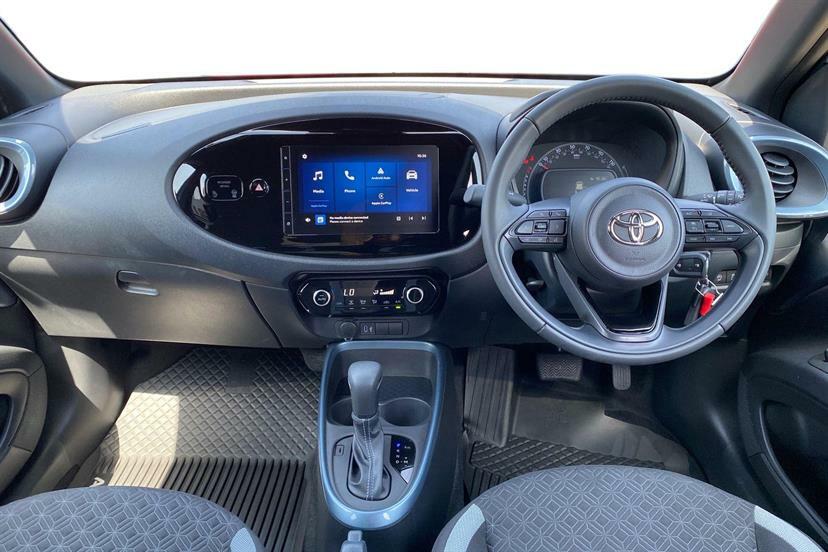 Toyota Aygo X 1.0 Vvt-i Edge KT25WBD Black #5