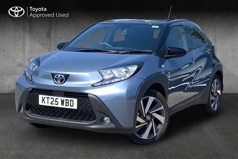 Toyota Aygo X 1.0 Vvt-i Edge KT25WBD Black #3