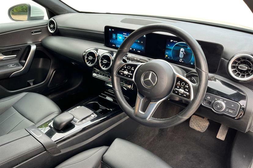 Mercedes-Benz A Class A180 Sport Executive KN23XWO White #5