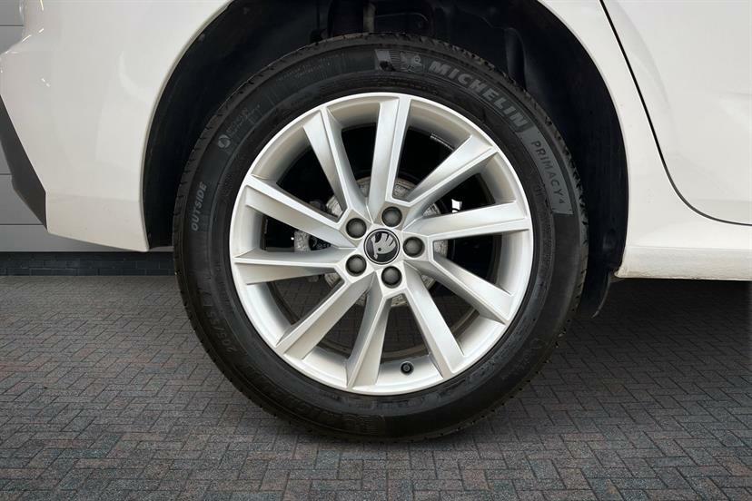 Skoda Kamiq 1.0 Tsi Se Edition AU25RXC White #5