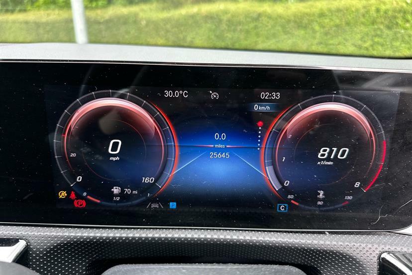 Mercedes-Benz A Class A200 Amg Line Premium White #6