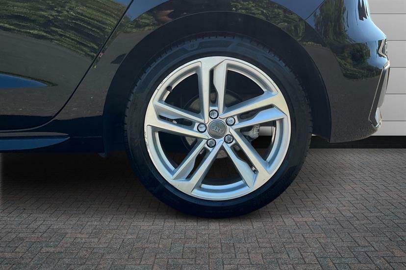 Audi A1 35 Tfsi S Line S Tronic Black #5