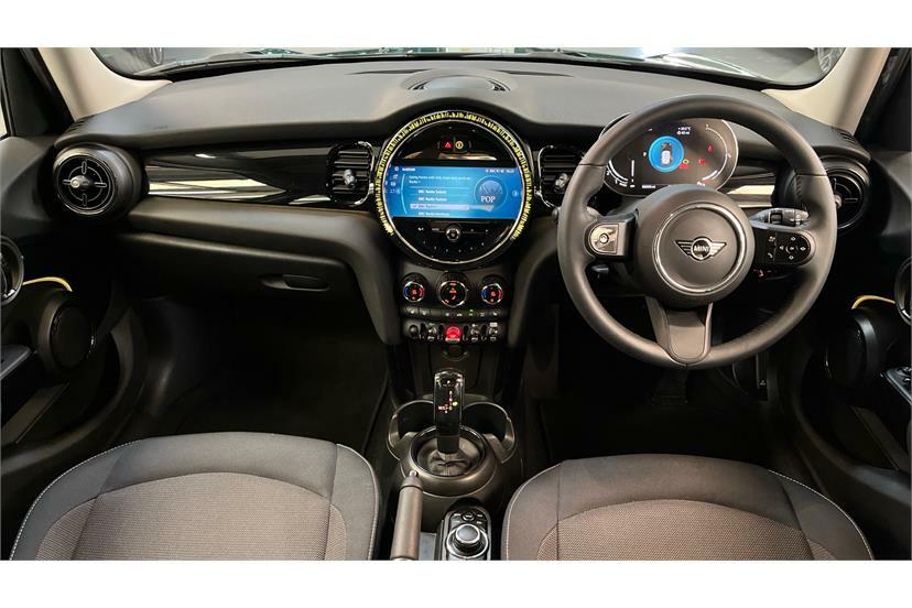 Mini Hatch 1.5 Cooper Classic Premium GP23FZH Green #4