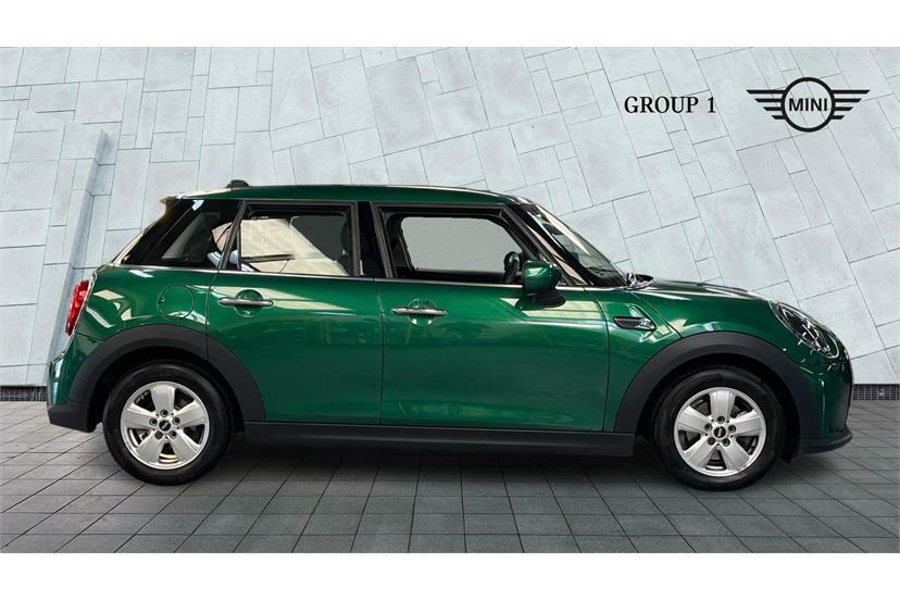 Mini Hatch 1.5 Cooper Classic Premium GP23FZH Green #3