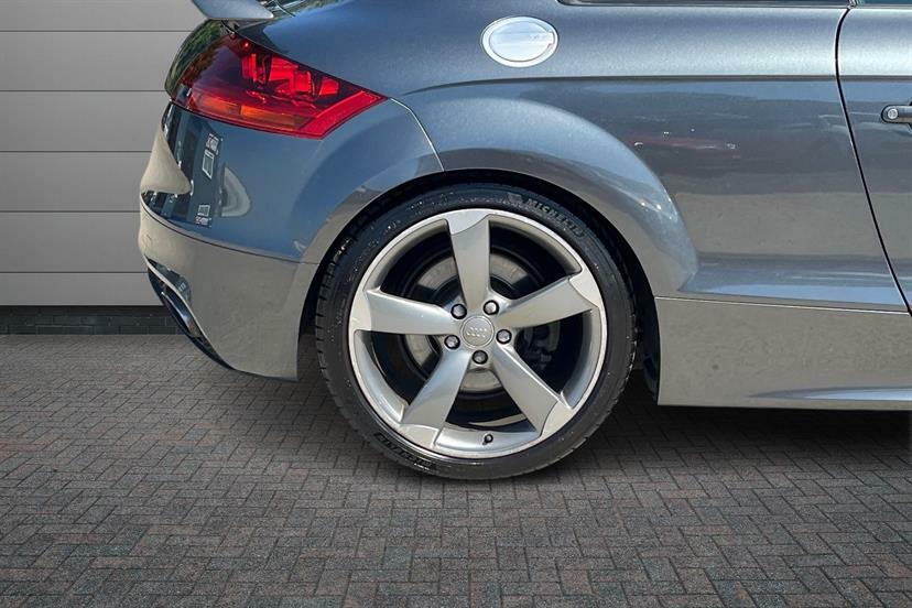 Audi TT RS 2.5T Fsi Tt Rs Quattro #5