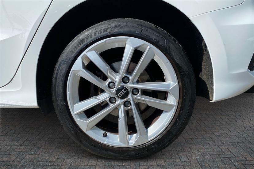 Audi A3 40 Tfsi E Sport S Tronic WU73LVK White #5