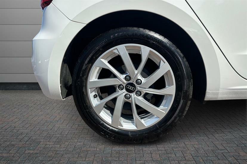 Audi A1 25 Tfsi Sport ML75ENO White #5