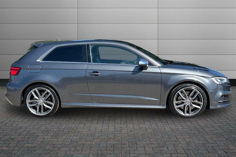 Audi A3 S3 Tfsi Quattro S Tronic RF67WXJ #4