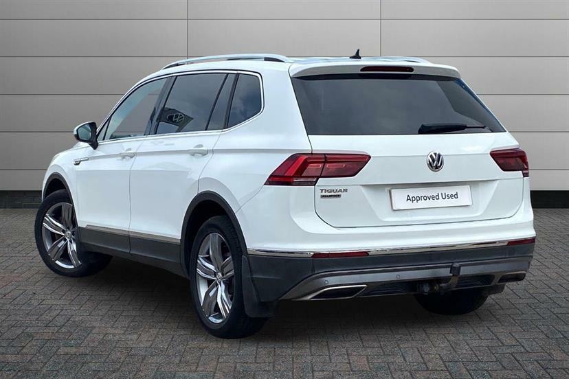Volkswagen Tiguan Allspace 2.0 Tdi Sel White #3