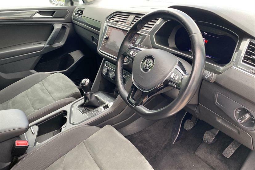 Volkswagen Tiguan Allspace 2.0 Tdi Sel White #6
