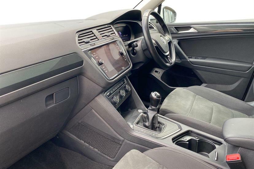 Volkswagen Tiguan Allspace 2.0 Tdi Sel White #2